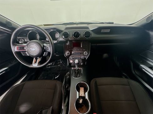 Used 2017 Ford Mustang Coupe image 10