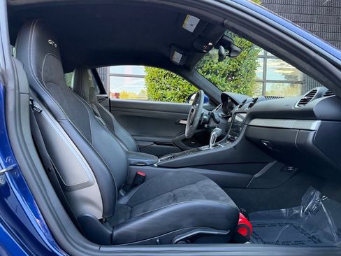 Used 2023 Porsche 718 Cayman GT4 RWD image 33