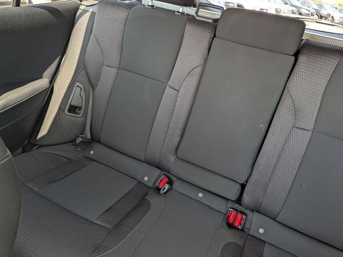 Used 2025 Subaru Outback Premium AWD/4WD image 12