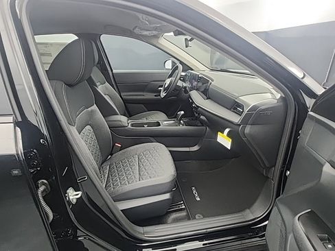 New 2026 Nissan Kicks SV w/ Charging Package image 21