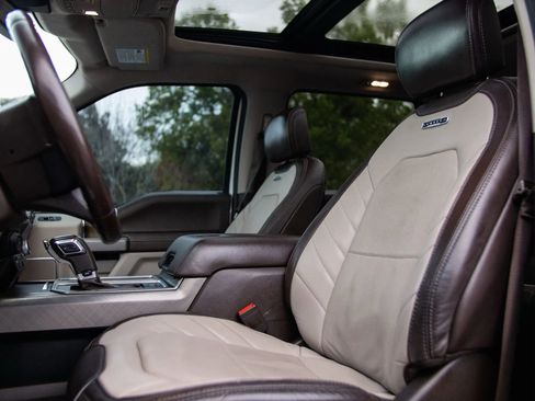 Used 2020 Ford F150 Limited w/ Trailer Tow Package image 28