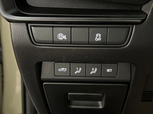 Used 2024 MAZDA MAZDA3 s image 34