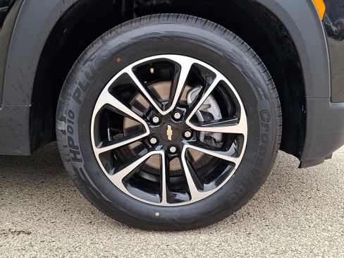 Used 2024 Chevrolet TrailBlazer LT FWD image 8