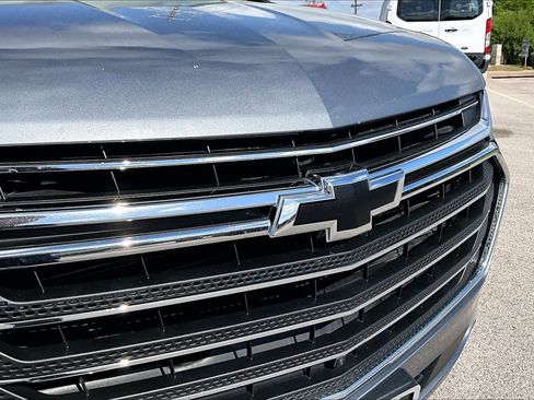 Used 2019 Chevrolet Traverse Premier w/ Driver Confidence II Package image 30