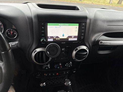 Used 2013 Jeep Wrangler Unlimited Sahara w/ Connectivity Group image 28