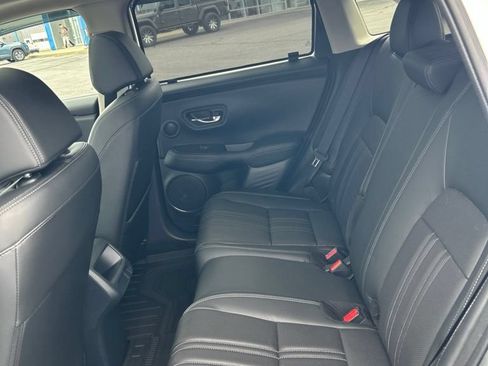 Used 2023 Honda HR-V EX-L image 42