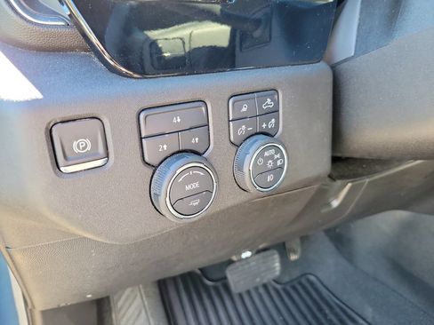 Used 2025 Chevrolet Silverado 2500 LT w/ All Star Edition AWD/4WD image 27
