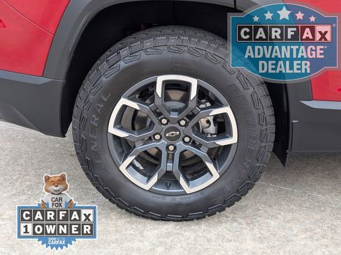 Used 2026 Chevrolet Equinox ACTIV w/ Convenience Package III FWD image 4