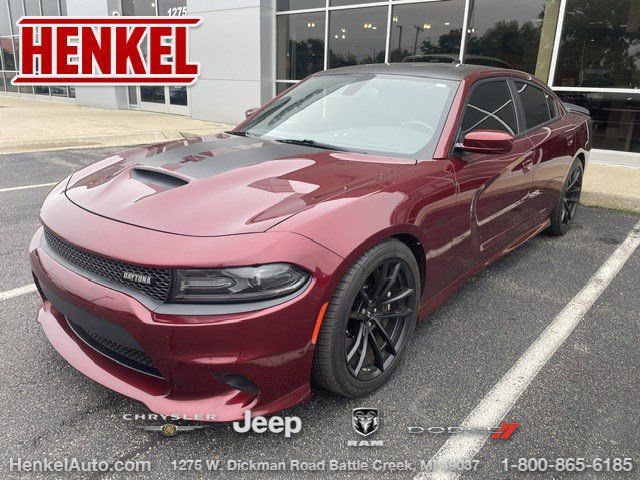 Used 2017 Dodge Charger R/T RWD image 1