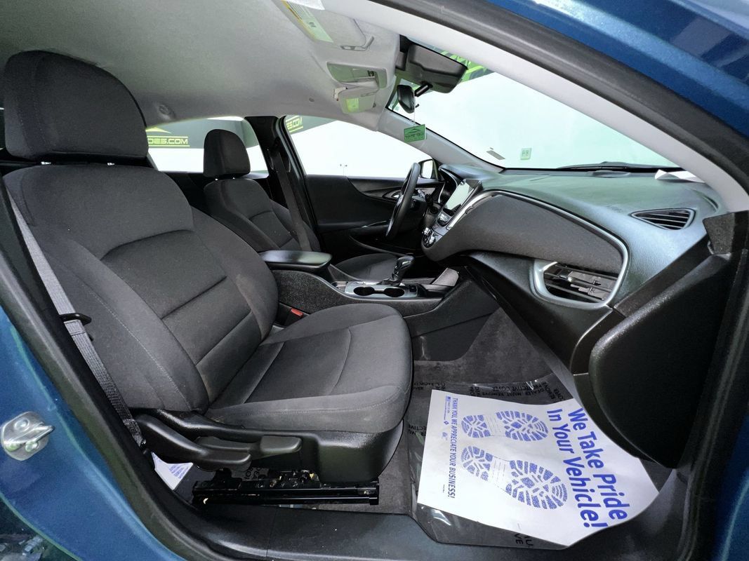 Used 2024 Chevrolet Malibu LS FWD image 27