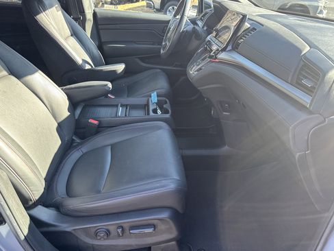 Used 2023 Honda Odyssey Sport image 15
