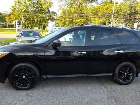 Used 2014 Nissan Pathfinder SV AWD/4WD image 9