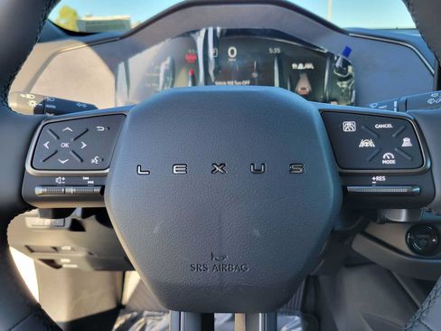 Certified 2026 Lexus ES 350e w/ Convenience Package FWD image 22