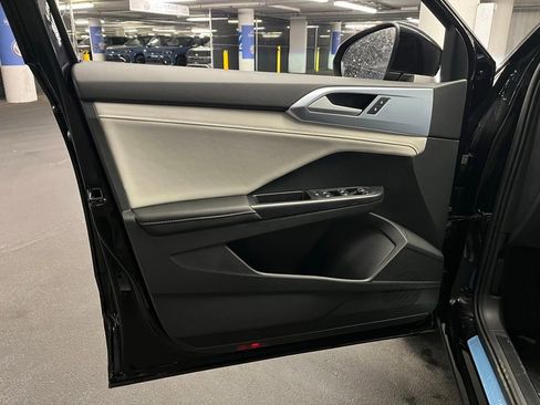 New 2026 Volkswagen Taos SE AWD/4WD image 18