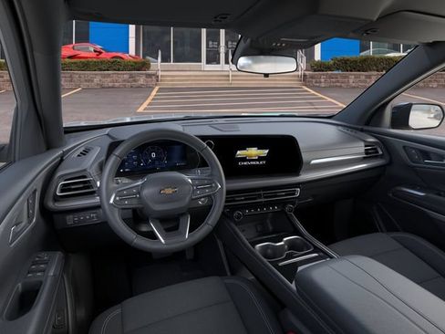 New 2026 Chevrolet Traverse LT w/ Midnight/Sport Edition AWD/4WD image 15