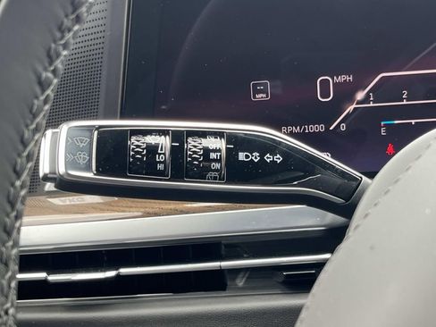 New 2026 Cadillac Escalade Platinum Sport AWD/4WD image 34