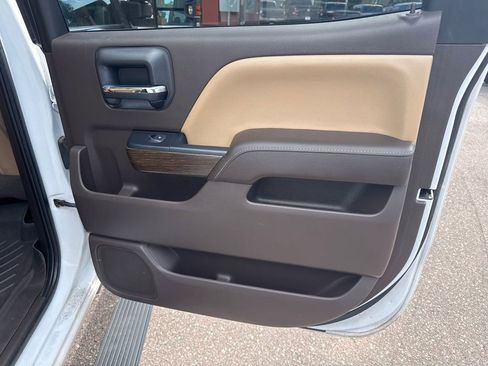 Used 2018 GMC Sierra 3500 Denali w/ Duramax Plus Package image 16