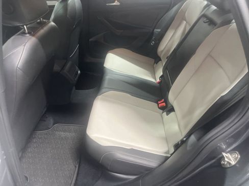 Used 2021 Volkswagen Jetta R-Line w/ R-Line Cold Weather Package image 9