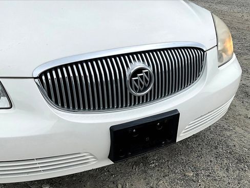 Used 2007 Buick Lucerne CXL image 26