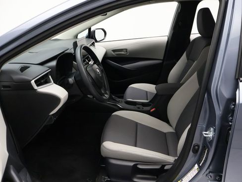 Certified 2025 Toyota Corolla LE image 14