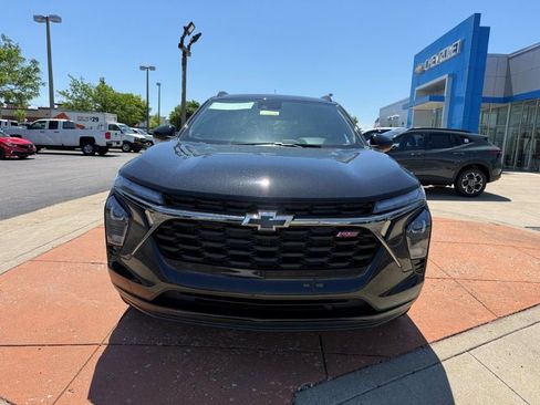New 2026 Chevrolet Trax RS FWD image 2