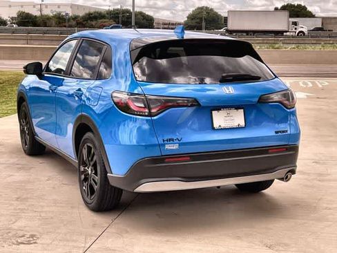 Certified 2026 Honda HR-V Sport image 5