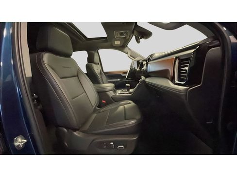 Used 2023 GMC Sierra 1500 Denali w/ Denali Reserve Package AWD/4WD image 17
