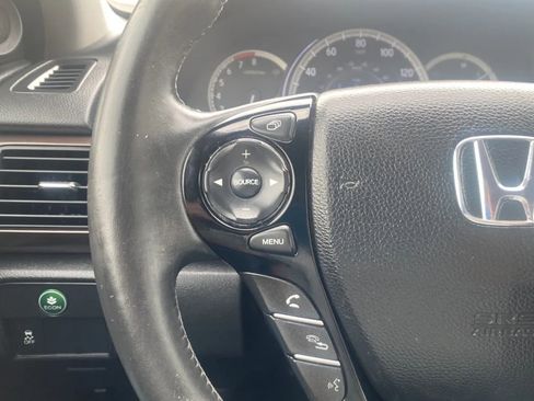 Used 2017 Honda Accord EX-L image 20