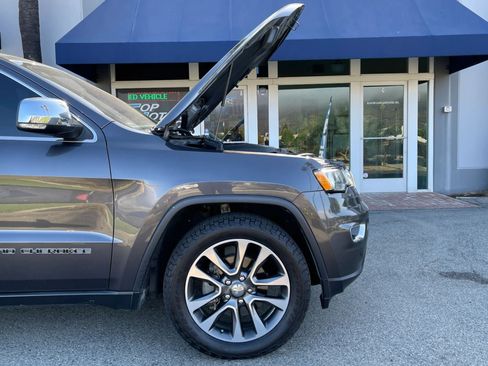 Used 2018 Jeep Grand Cherokee Limited RWD image 36