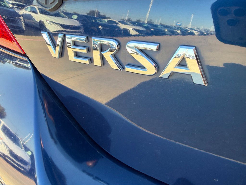 Used 2008 Nissan Versa Hatchback w/ Convenience Pkg FWD image 10