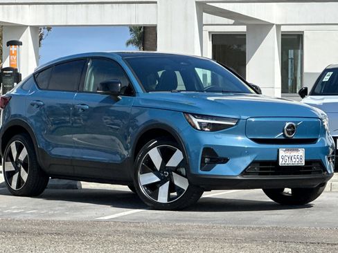 Certified 2023 Volvo C40 P8 Recharge Ultimate AWD/4WD image 2