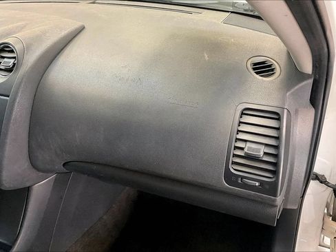 Used 2011 Nissan Altima 2.5 S FWD image 25