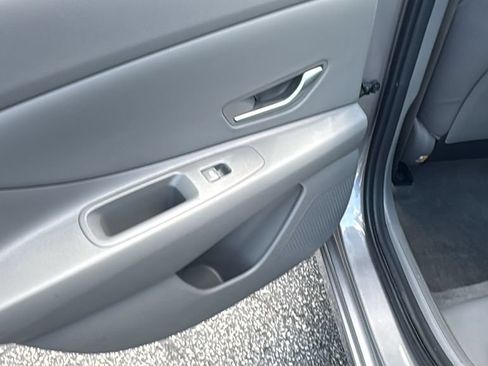Used 2025 Hyundai Elantra SEL FWD image 24