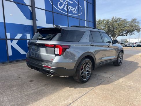 New 2026 Ford Explorer ST image 6