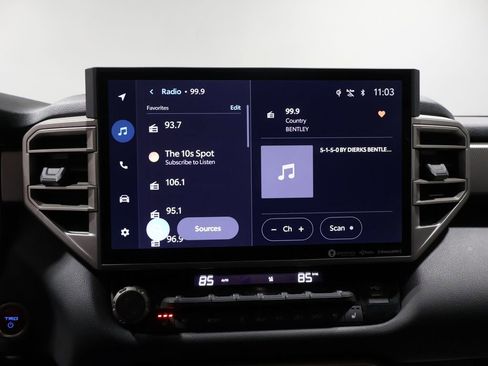 Used 2024 Toyota Tundra Limited image 23