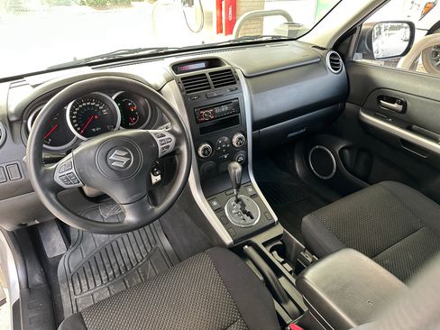 Used 2006 Suzuki Grand Vitara Premium image 13