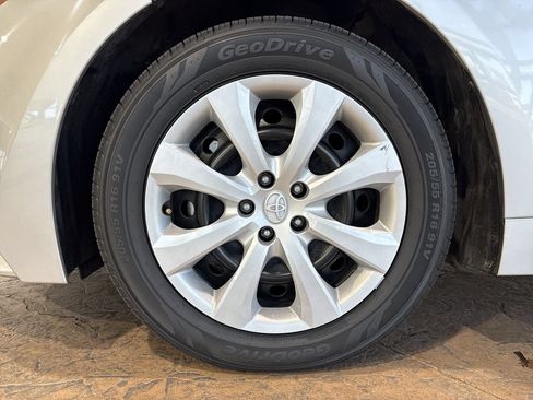 Certified 2024 Toyota Corolla LE FWD image 10