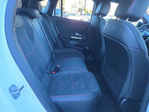 Certified 2025 Mercedes-Benz GLA 250 image 15