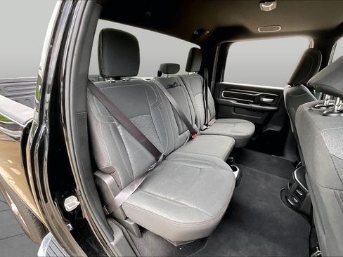 Certified 2025 RAM 2500 Big Horn AWD/4WD image 19