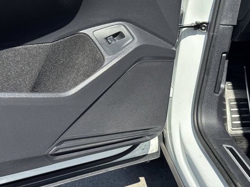 Certified 2024 Volkswagen Tiguan SE R-Line FWD image 22