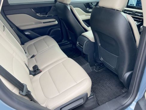 Used 2025 Lincoln Corsair FWD image 30