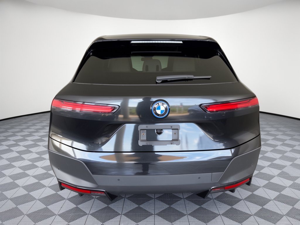 Certified 2024 BMW iX xDrive50 w/ Premium Package AWD/4WD image 8