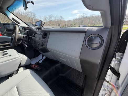 Used 2012 Ford F550 4x4 Regular Cab Super Duty w/ Payload Upgrade Pkg image 38