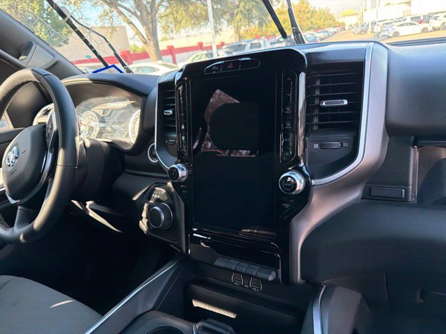 Used 2025 RAM 1500 Big Horn AWD/4WD image 15