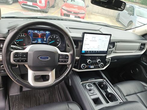 Used 2024 Ford Expedition Max XLT RWD image 16