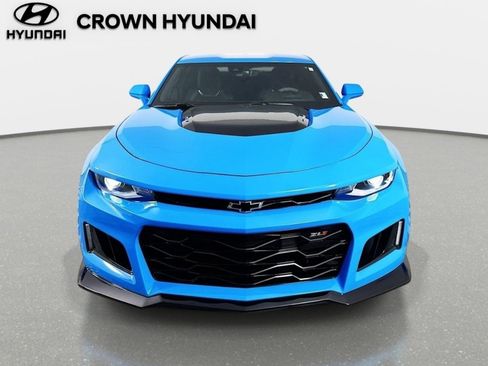 Used 2022 Chevrolet Camaro ZL1 RWD image 2