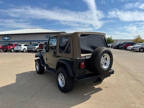 Used 2000 Jeep Wrangler Sport AWD/4WD image 5