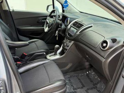 Used 2015 Chevrolet Trax LT w/ LT Plus Package image 12