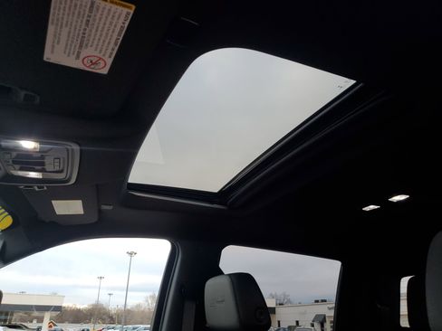 Used 2021 Chevrolet Silverado 3500 High Country image 27