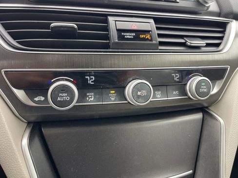 Used 2020 Honda Accord LX image 12